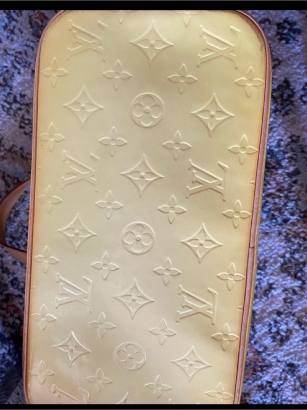 Authentic Louis Vuitton Vernis Bag - Picture 2 of 13